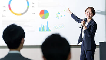 実施した業務自動化施策と成果のプレゼン