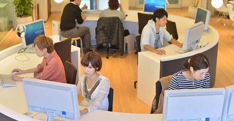 自由自在の研修スタイルで学ぶ